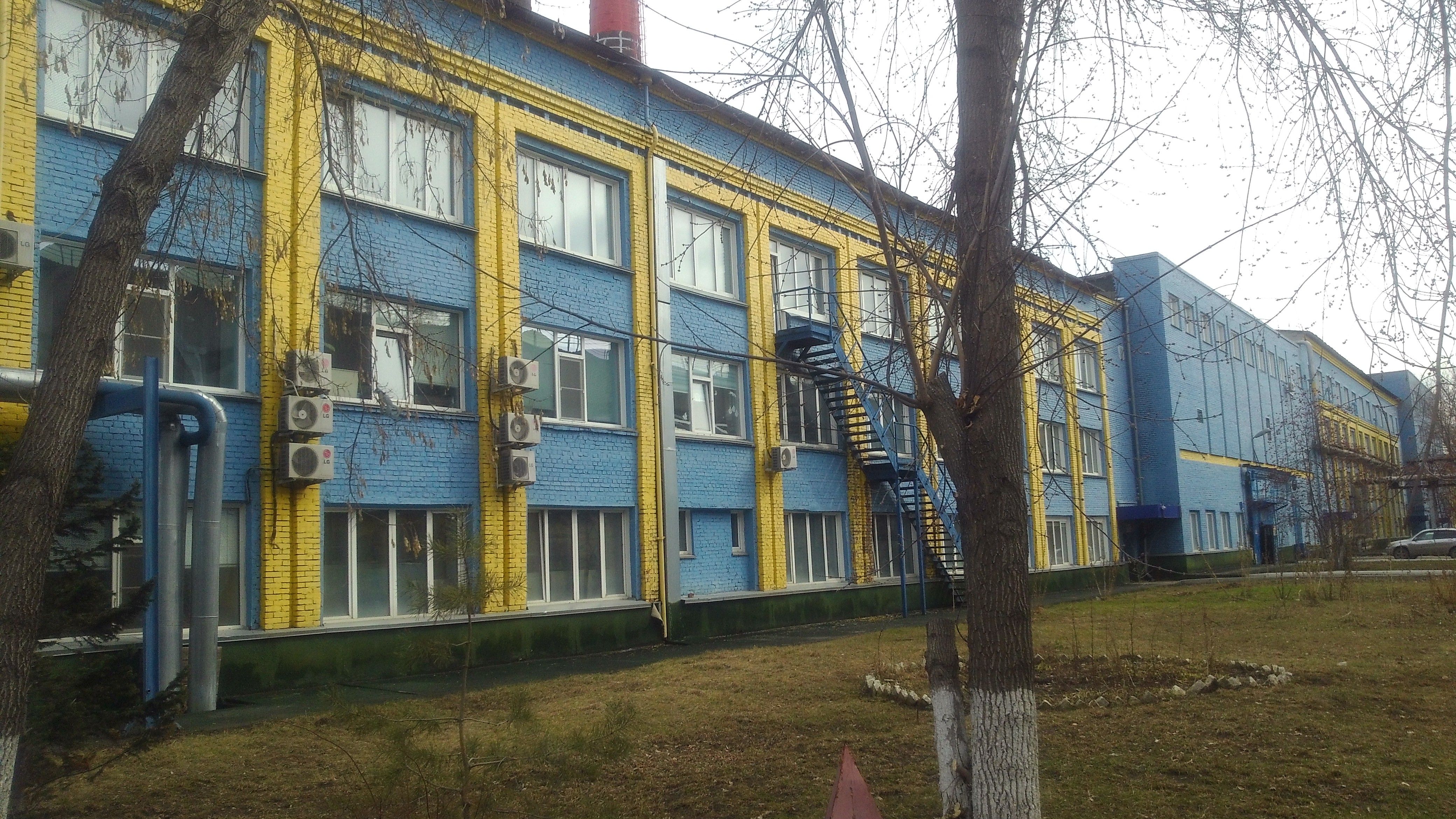 Административно-производственные здания на территории завода им. Кузьмина | компания БФК в Томске
